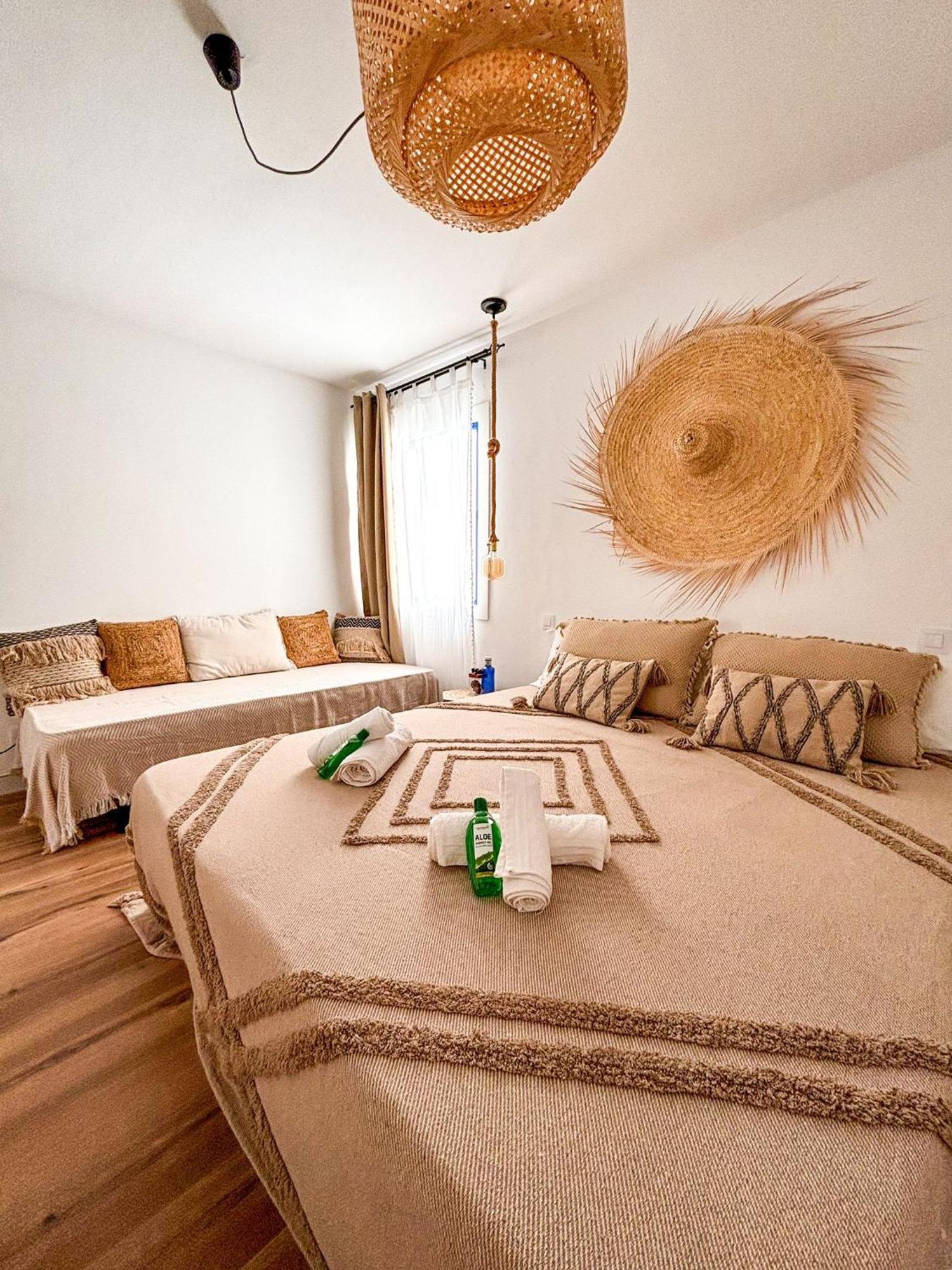 Chakra House Fuerteventura - Affordable Rooms In A Cozy Guesthouse Corralejo Eksteriør bilde